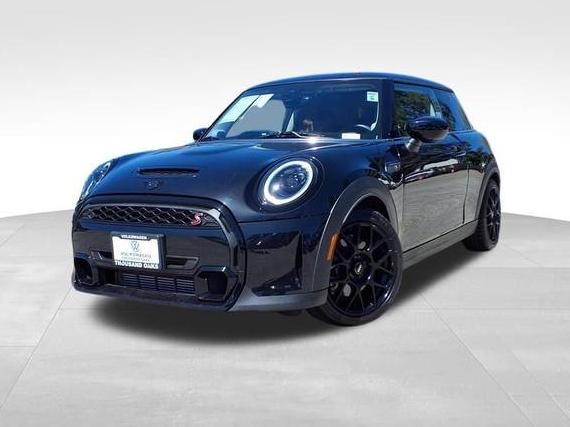 MINI HARDTOP 2023 WMW53DH01P2S75008 image