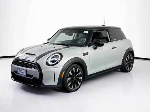 MINI HARDTOP 2023 WMW53DH0XP2T22617 image