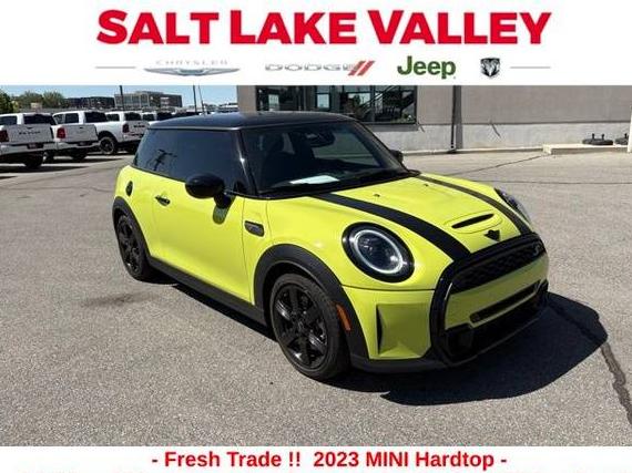 MINI HARDTOP 2023 WMW53DH0XP2T63863 image
