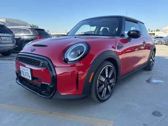 MINI HARDTOP 2023 WMW53DH08P2T37441 image