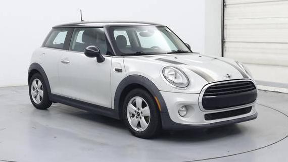 MINI HARDTOP 2016 WMWXP5C53G3B76595 image