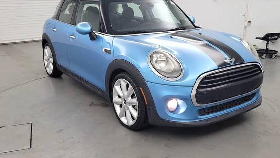 MINI HARDTOP 2016 WMWXU1C52G2D12576 image MINI HARDTOP 2016 WMWXU1C52G2D12576 image