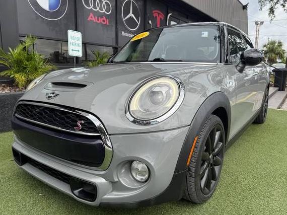 MINI HARDTOP 2016 WMWXU3C52G2B63095 image