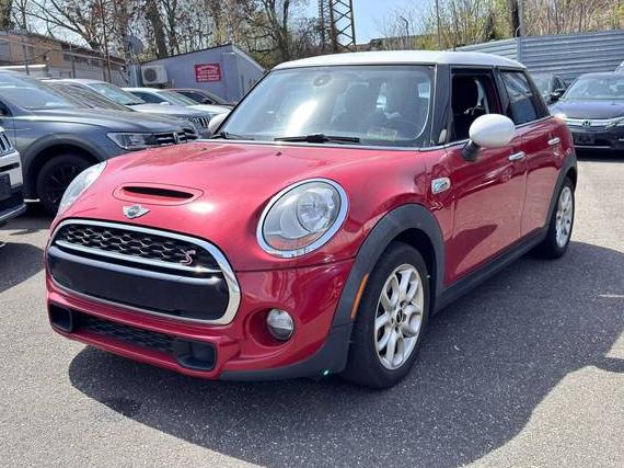 MINI HARDTOP 2016 WMWXU3C54G2D28662 image