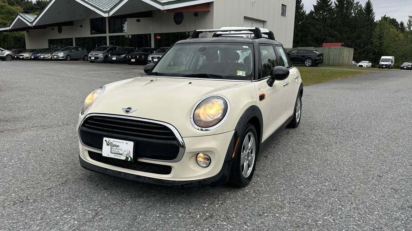 MINI HARDTOP 2016 WMWXU1C5XG2A93723 image