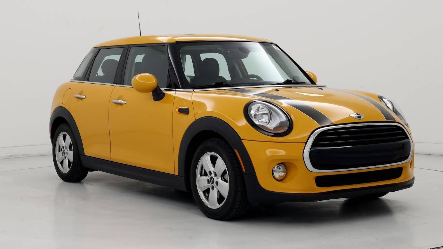 MINI HARDTOP 2016 WMWXU1C57G2D08720 image