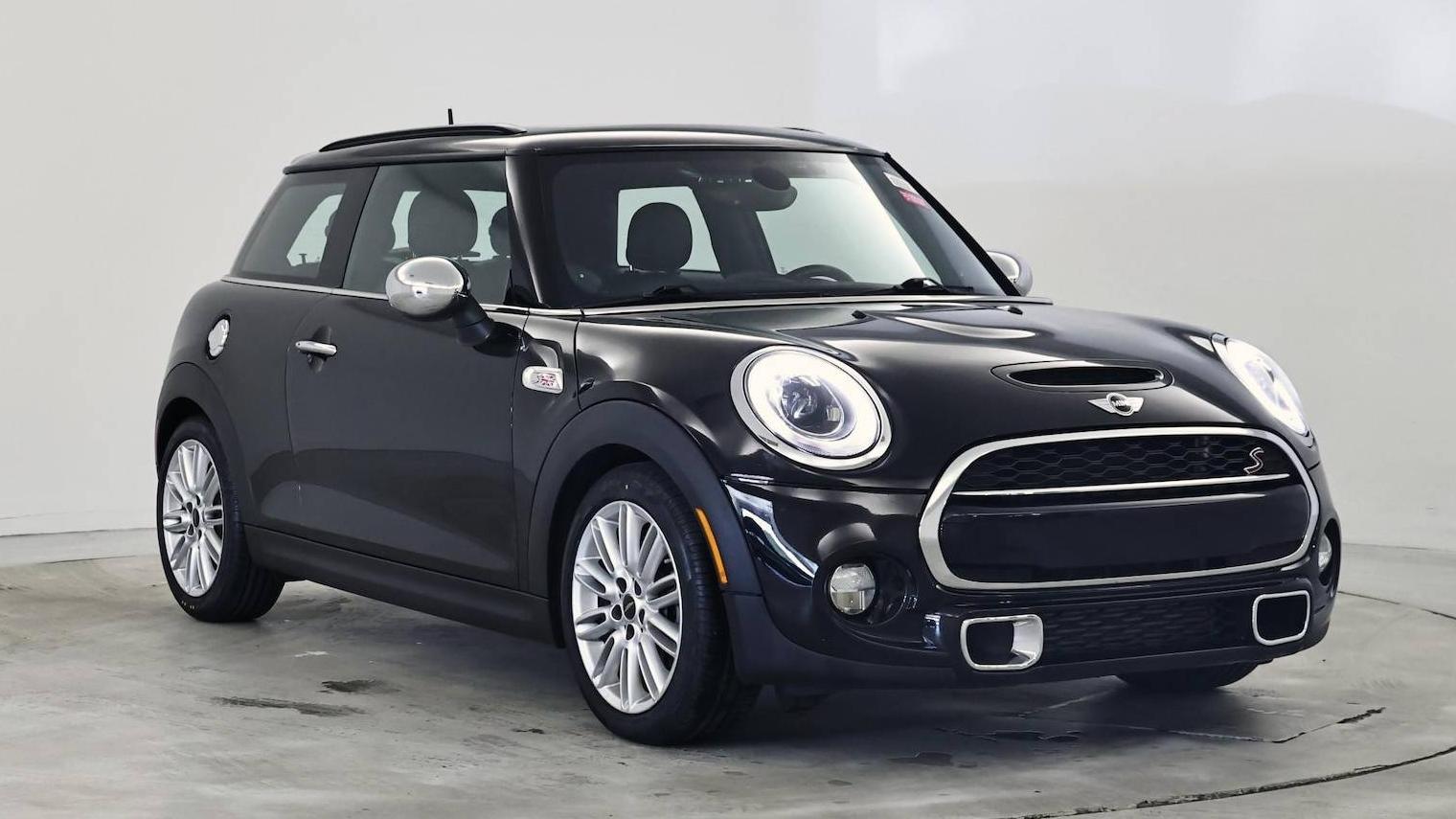 MINI HARDTOP 2016 WMWXP7C59G2C60633 image