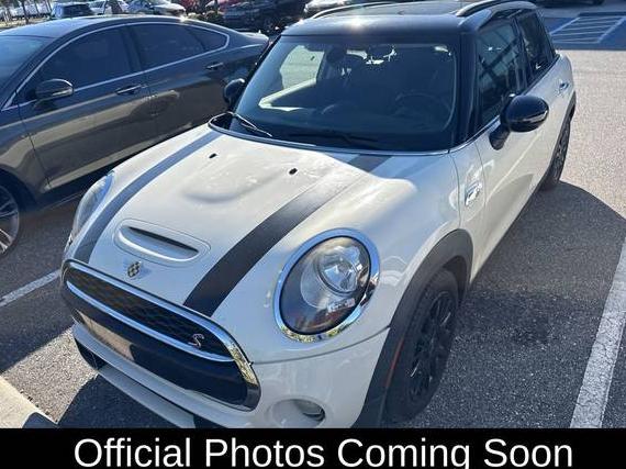 MINI HARDTOP 2016 WMWXU3C51G2D28926 image