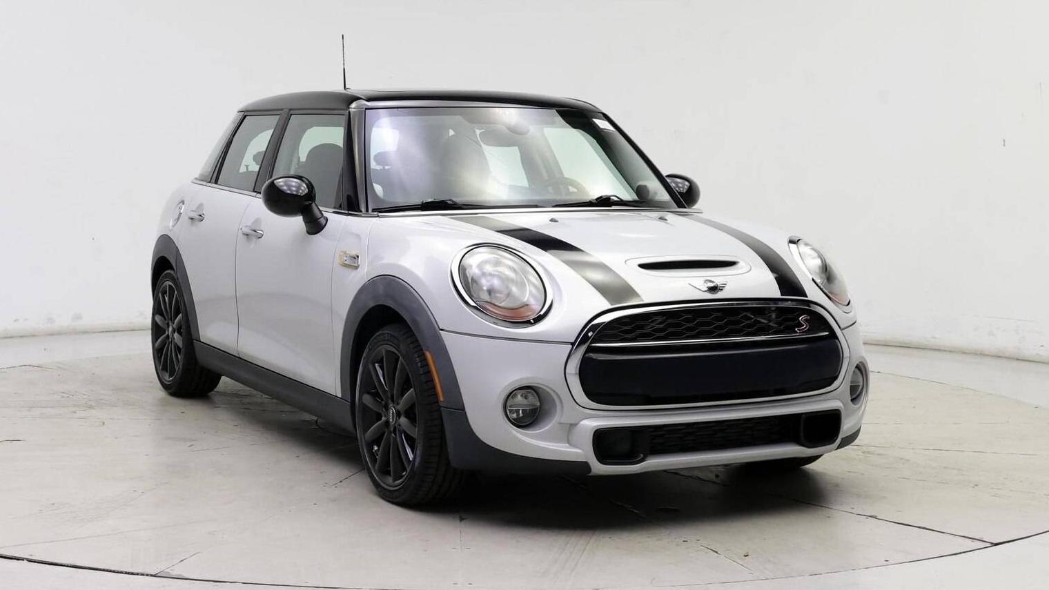 MINI HARDTOP 2016 WMWXU3C54G2B67259 image