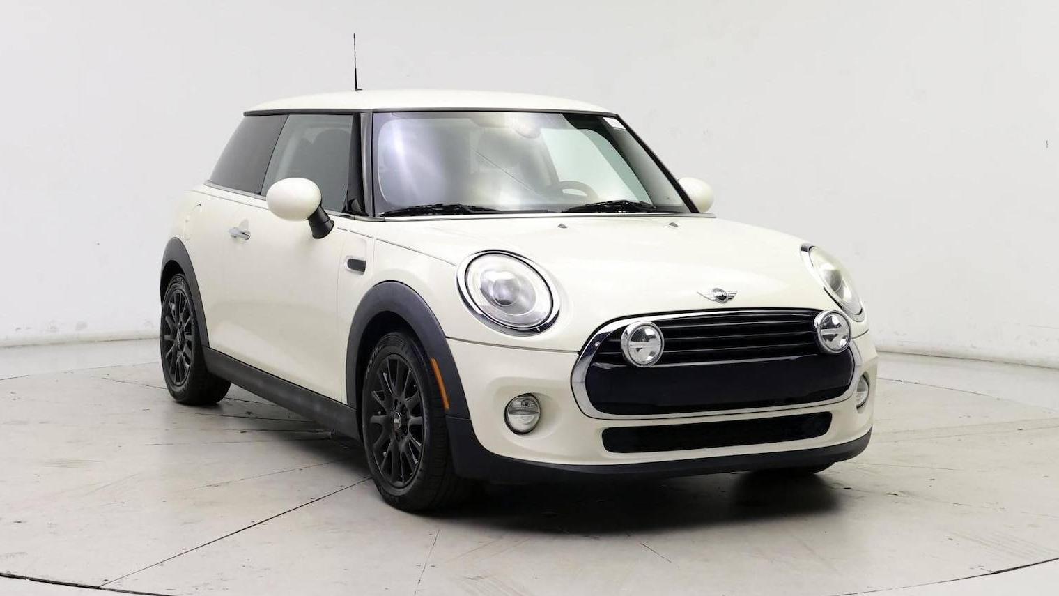 MINI HARDTOP 2016 WMWXP5C51GT740029 image