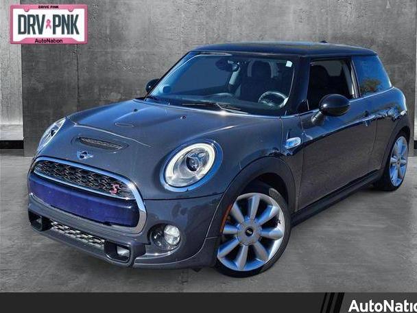 MINI HARDTOP 2016 WMWXP7C52G3B49142 image