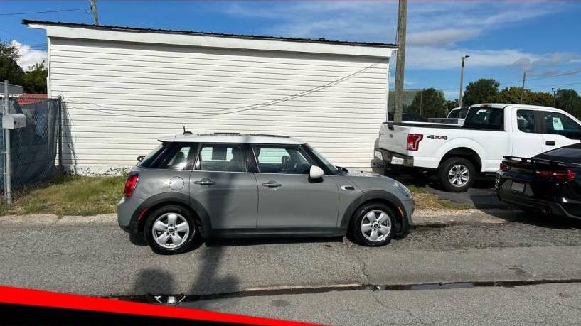 MINI HARDTOP 2016 WMWXU1C51G2D08941 image