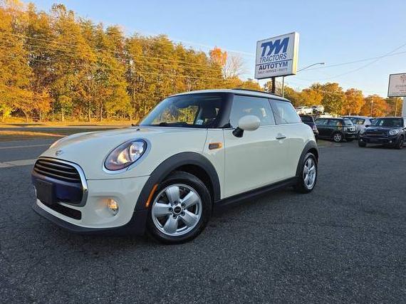 MINI HARDTOP 2016 WMWXP5C50G2D14423 image