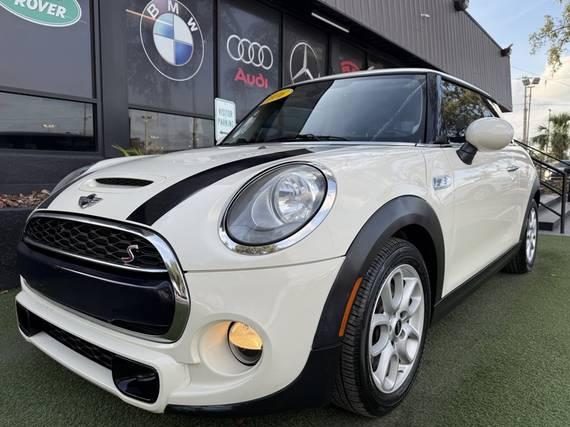 MINI HARDTOP 2016 WMWXP7C5XG3B33819 image