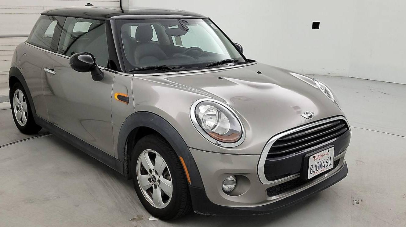 MINI HARDTOP 2016 WMWXP5C50G3B77185 image