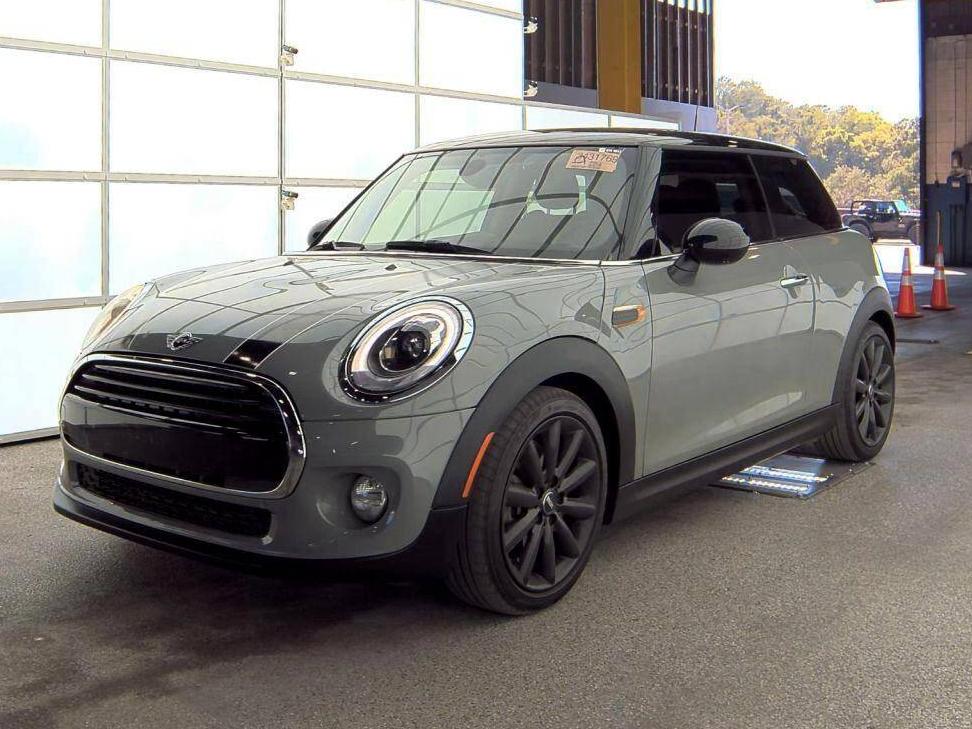 MINI HARDTOP 2016 WMWXP5C51G2D13667 image