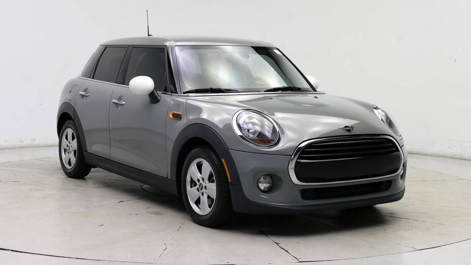 MINI HARDTOP 2019 WMWXU1C54K2J02700 image