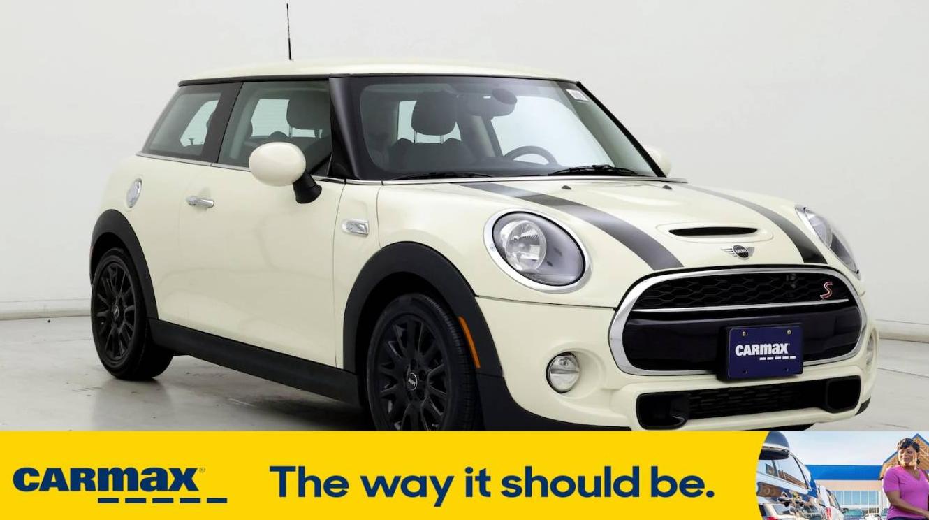 MINI HARDTOP 2019 WMWXP7C58K2A50856 image