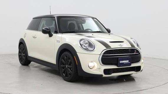 MINI HARDTOP 2019 WMWXP7C52K2A49394 image