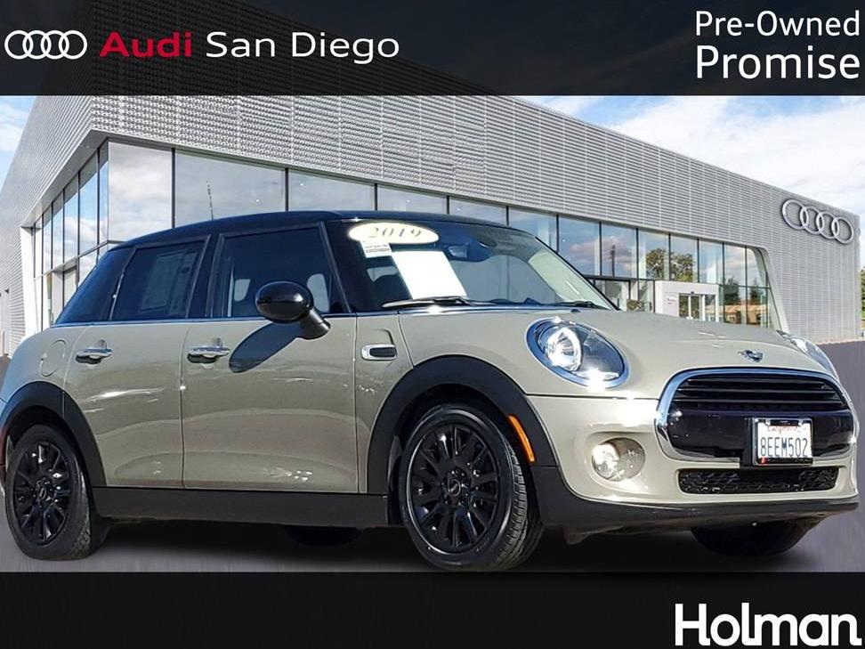 MINI HARDTOP 2019 WMWXU1C56K2F82130 image