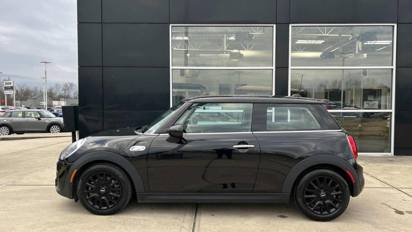 MINI HARDTOP 2019 WMWXP7C53K2H60666 image