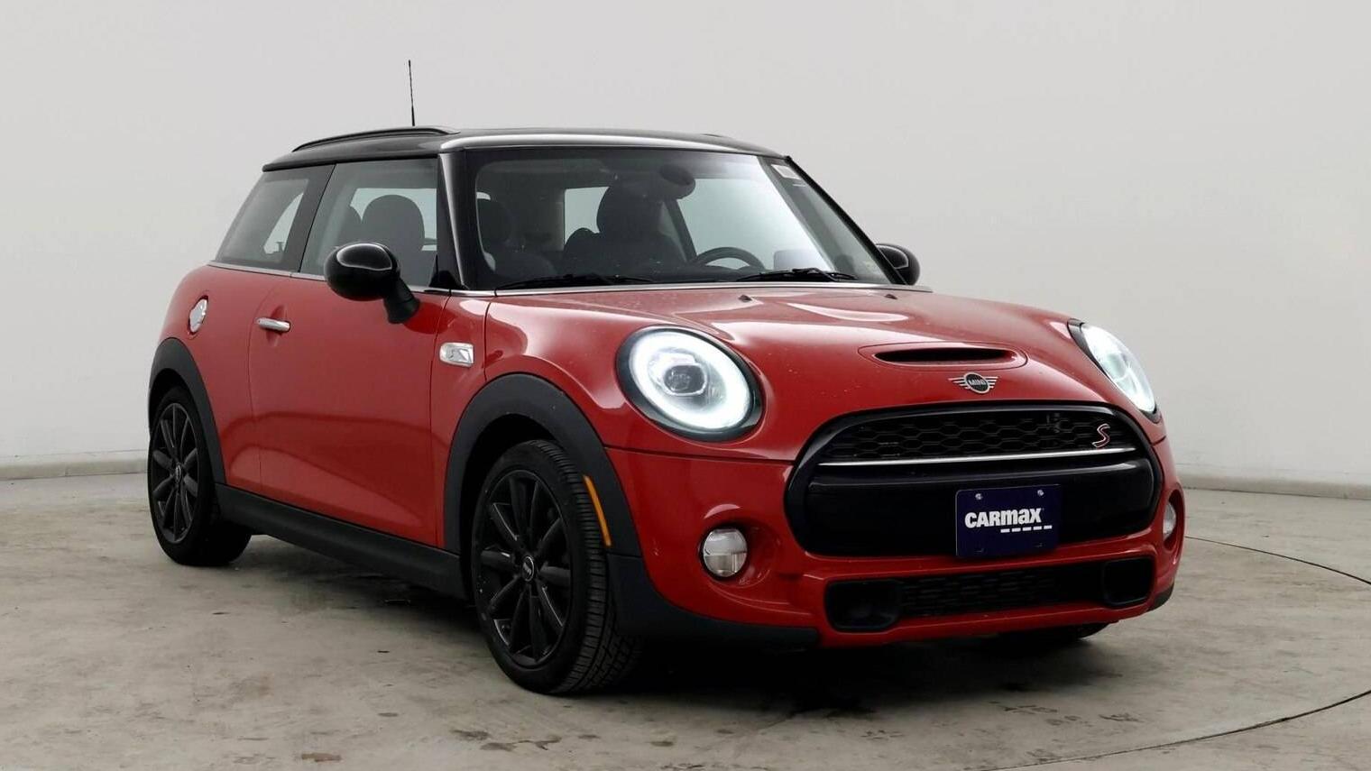 MINI HARDTOP 2019 WMWXP7C57K2A49729 image