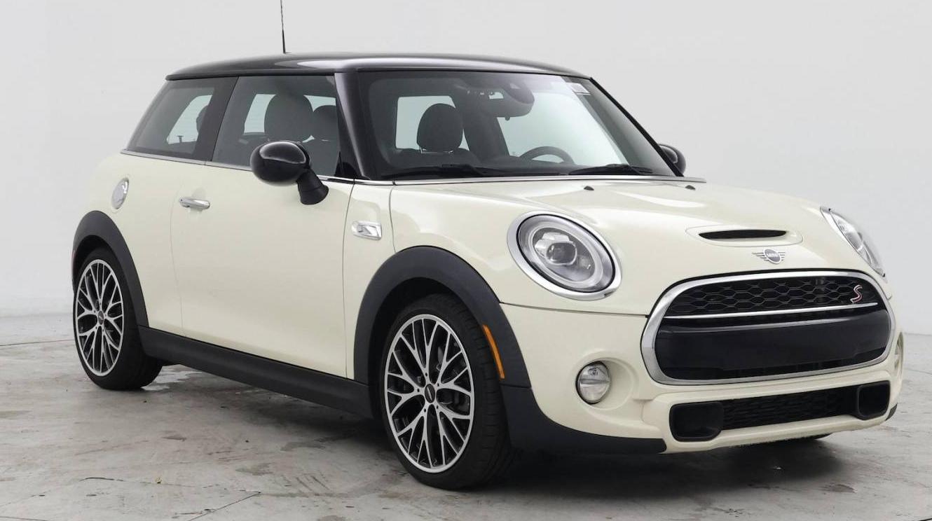 MINI HARDTOP 2019 WMWXP7C51K2A52352 image