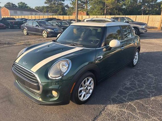 MINI HARDTOP 2019 WMWXU1C5XK2J02040 image