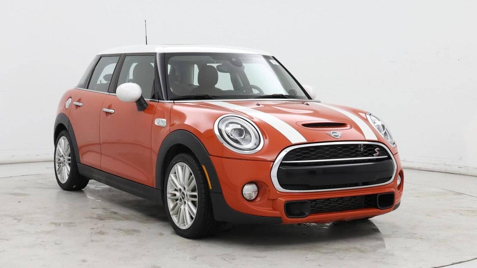 MINI HARDTOP 2019 WMWXU3C59K2H88232 image