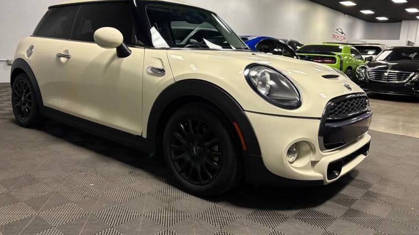 MINI HARDTOP 2019 WMWXP7C54K2A51776 image