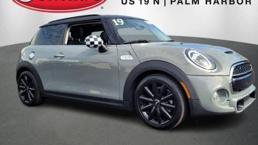 MINI HARDTOP 2019 WMWXP7C52K2A50691 image