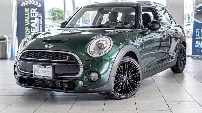 MINI HARDTOP 2018 WMWXU3C54J2F49802 image