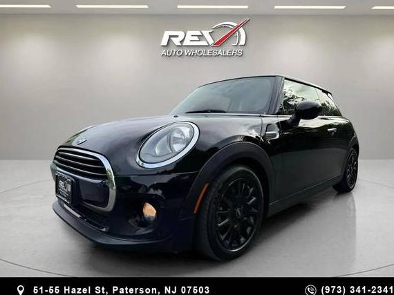 MINI HARDTOP 2018 WMWXP5C50J2G62312 image