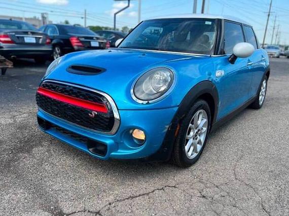 MINI HARDTOP 2018 WMWXU3C56J2F50837 image