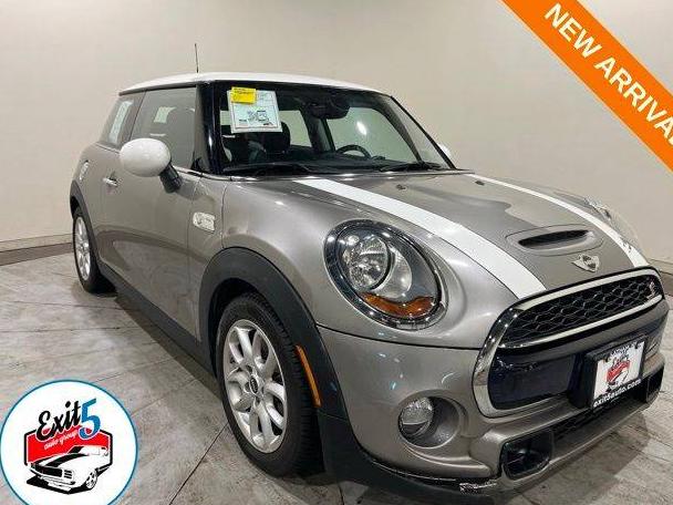 MINI HARDTOP 2018 WMWXP7C50J2A48372 image