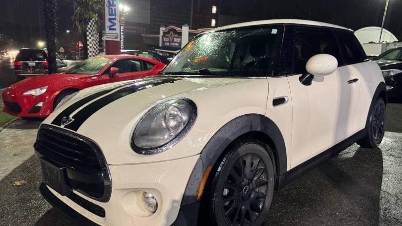 MINI HARDTOP 2018 WMWXP5C56J2G63920 image