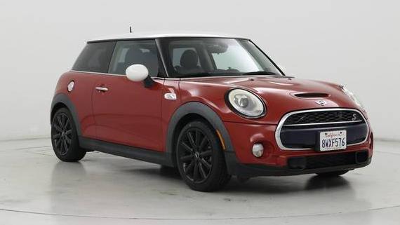 MINI HARDTOP 2018 WMWXP7C58J2A48622 image