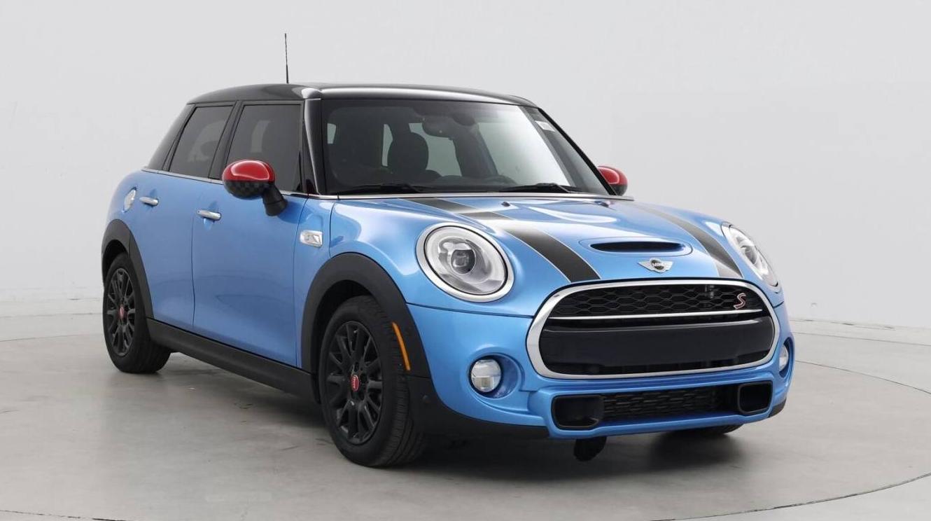 MINI HARDTOP 2018 WMWXU3C50J2F50557 image