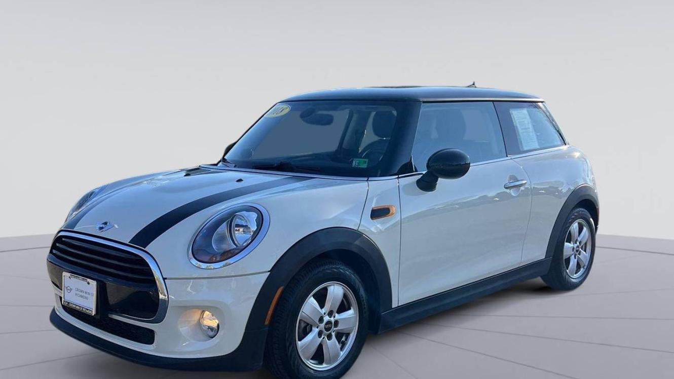 MINI HARDTOP 2018 WMWXP5C53J2H29369 image