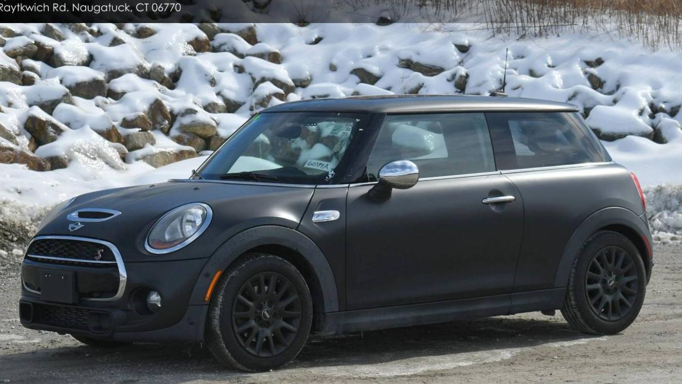 MINI HARDTOP 2018 WMWXP7C53J2A48706 image