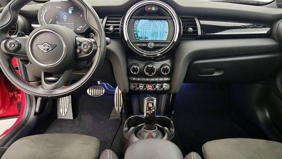 MINI HARDTOP 2021 WMWXR5C06M2P00979 image