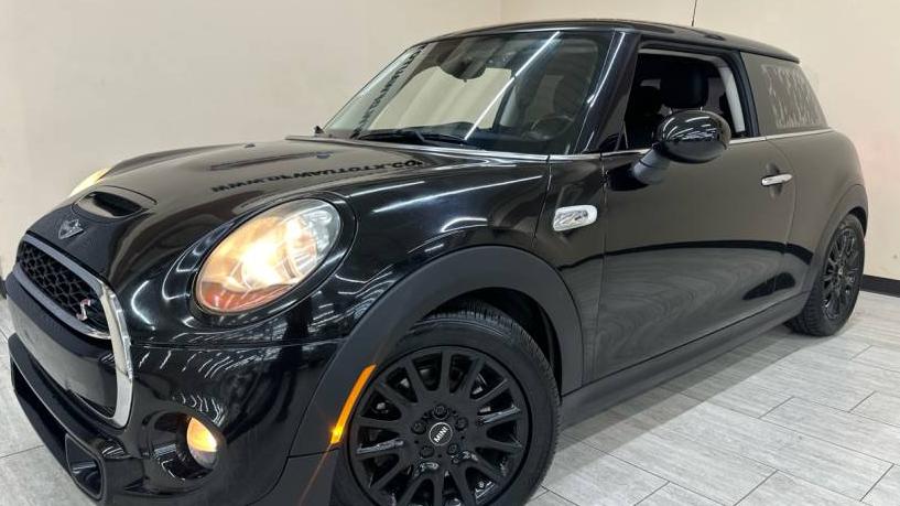 MINI HARDTOP 2017 WMWXP7C58H2A44872 image