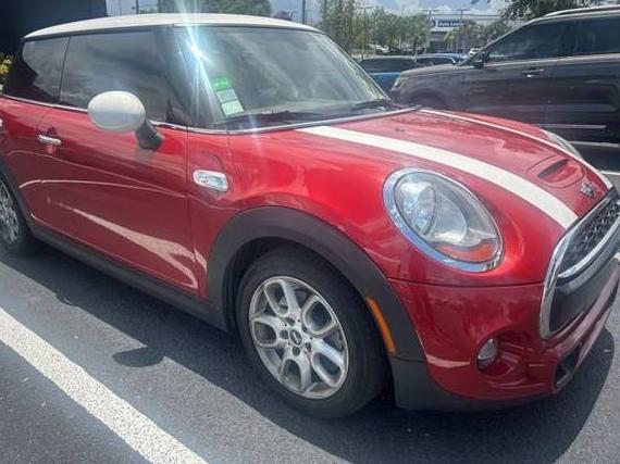 MINI HARDTOP 2017 WMWXP7C37H3B94593 image