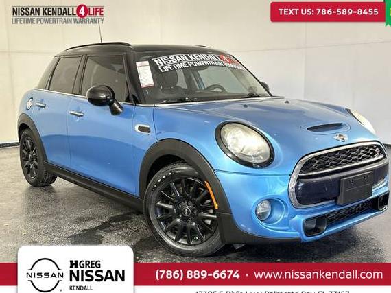 MINI HARDTOP 2017 WMWXU3C58H2D32599 image