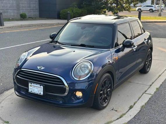 MINI HARDTOP 2017 WMWXU1C39H2F77396 image