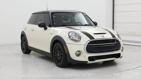 MINI HARDTOP 2017 WMWXP7C5XH2A45070 image MINI HARDTOP 2017 WMWXP7C5XH2A45070 image