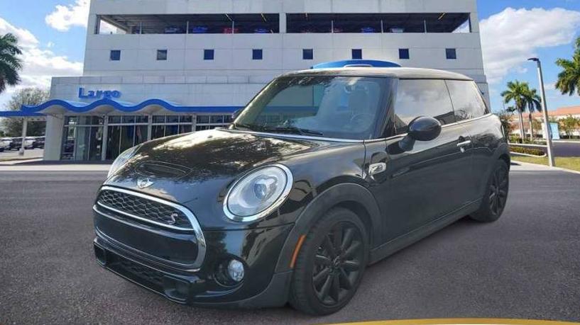 MINI HARDTOP 2017 WMWXP7C51H2A45300 image