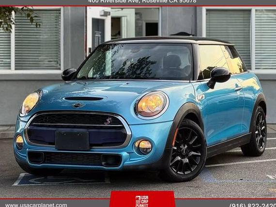 MINI HARDTOP 2017 WMWXP7C51H3B93831 image