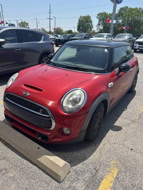 MINI HARDTOP 2017 WMWXP7C39H2C61586 image