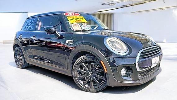 MINI HARDTOP 2017 WMWXP5C5XH2D15998 image